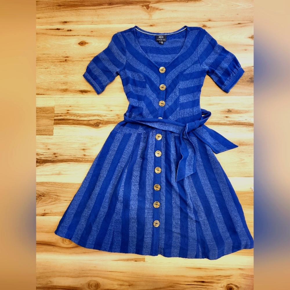 Beautiful Maeve easy summer dress